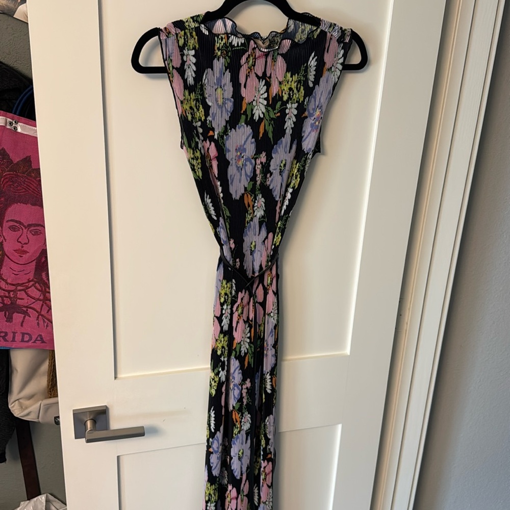 Melloday sleeveless, spring dress belted in xs